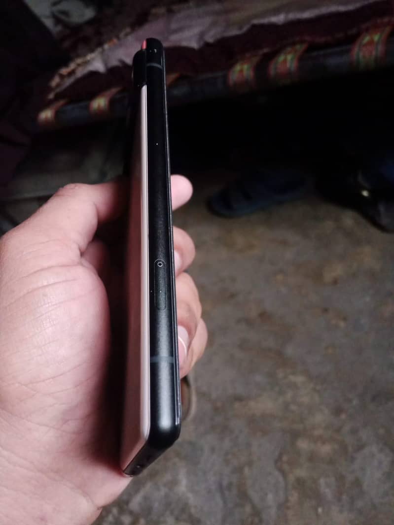 Google Pixel 6 4