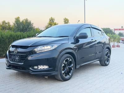 Honda Vezel 2014/2017 few pc touchups urgent sale