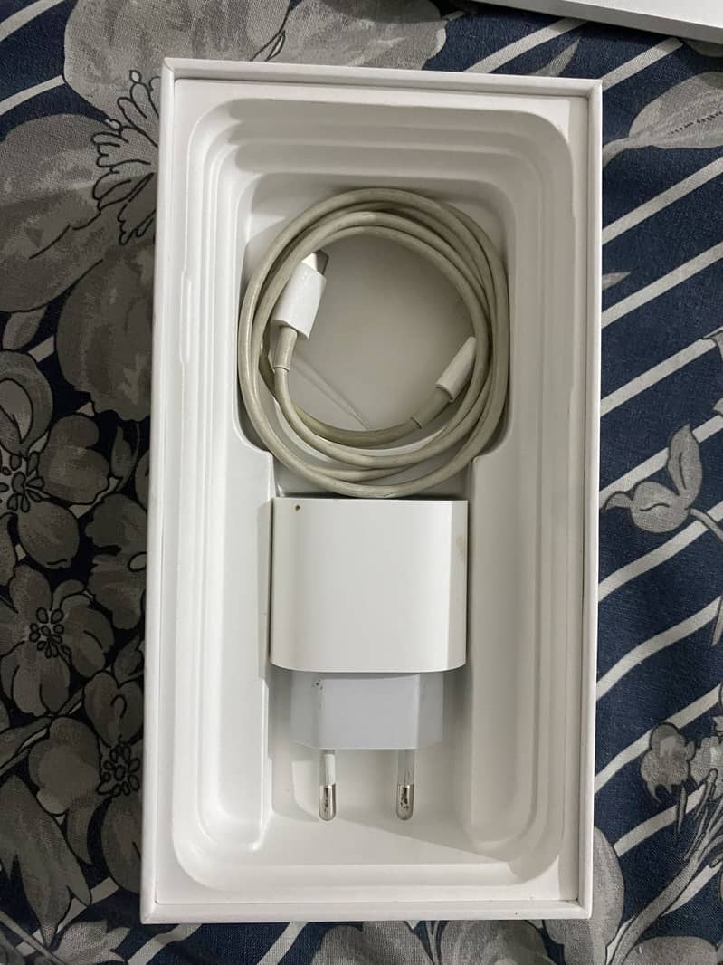 Apple iPhone 11 Pro Max 6