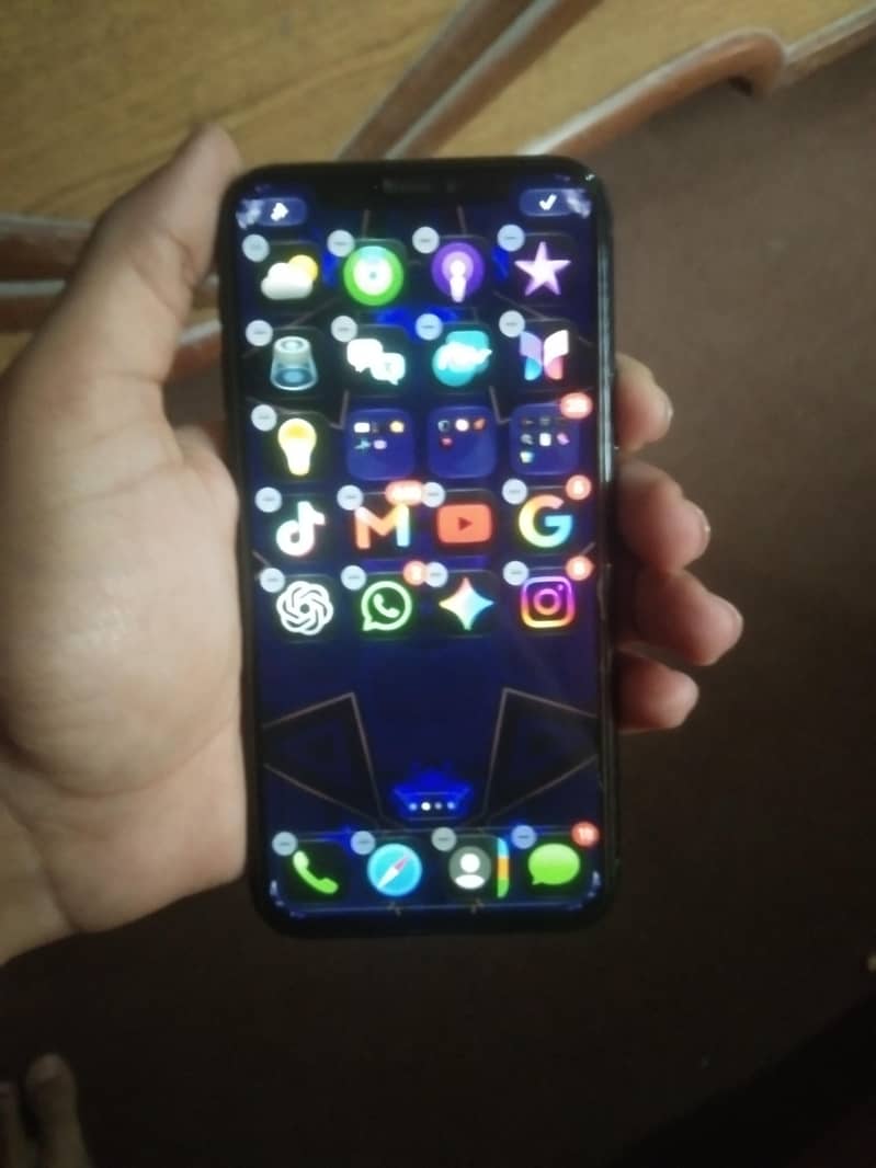 Apple iPhone 11 Pro 2