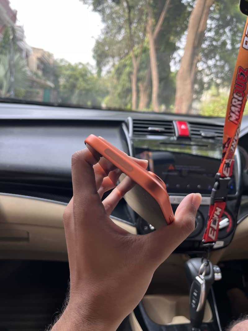 Apple iPhone 17 Pro Max 3