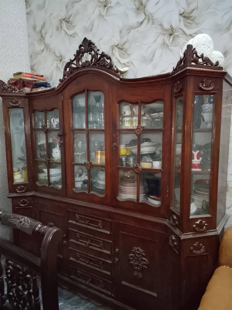 wood showcase 1