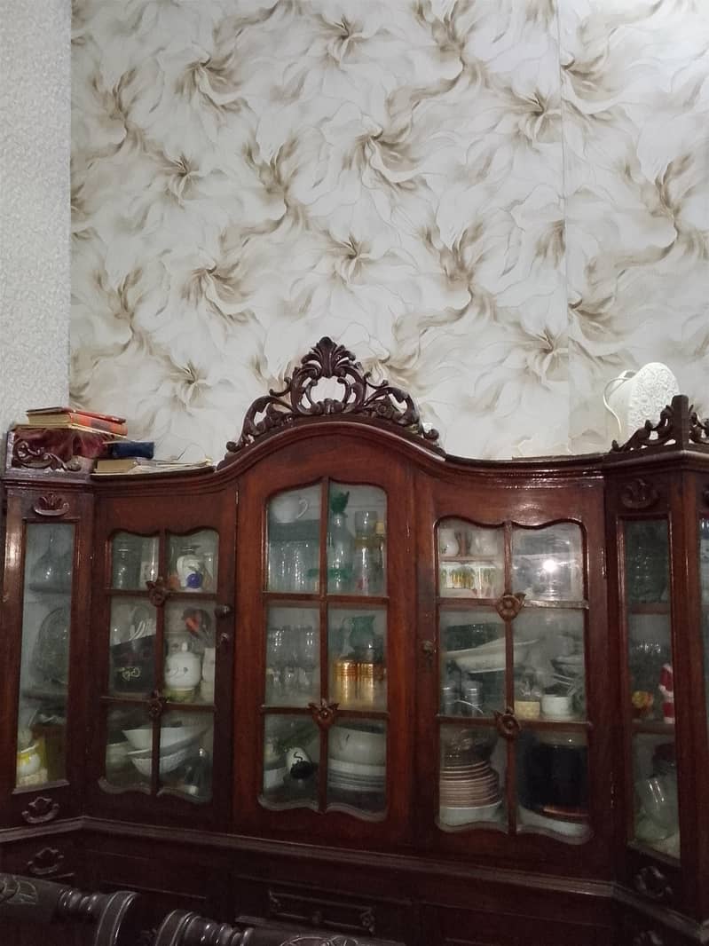 wood showcase 3