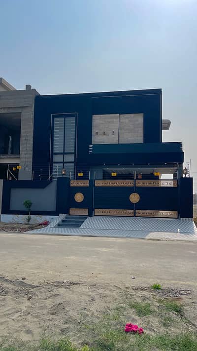 10 Marla 1.5 Story Brand New House For Sale in Central Park Housing Scheme Lahore