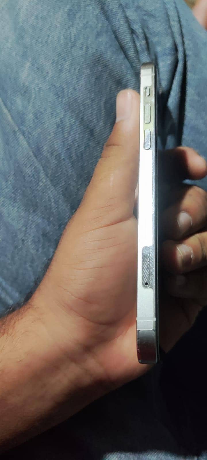 Apple iPhone 12 Pro 2