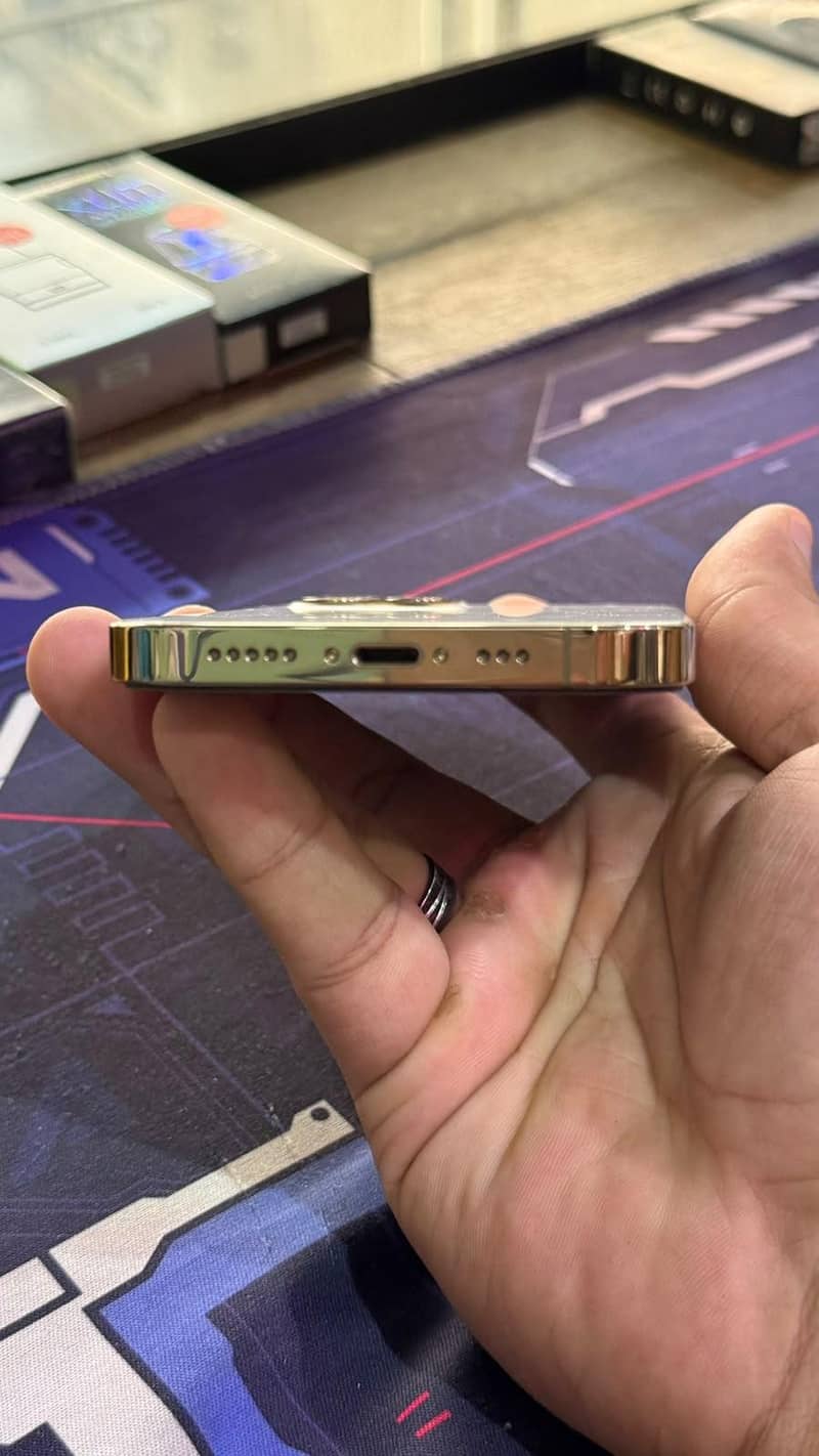 Apple iPhone 12 Pro 1