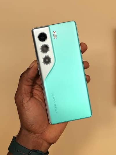 Tecno CAMON 40 Pro