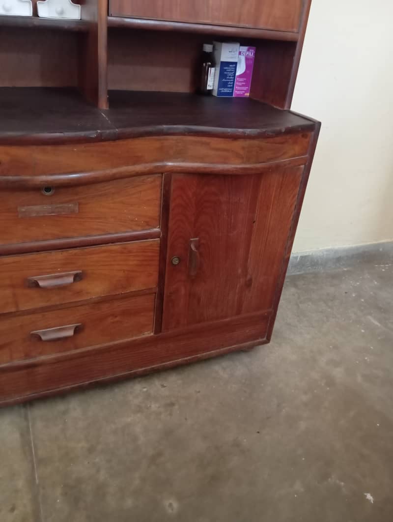 Dressing table 1