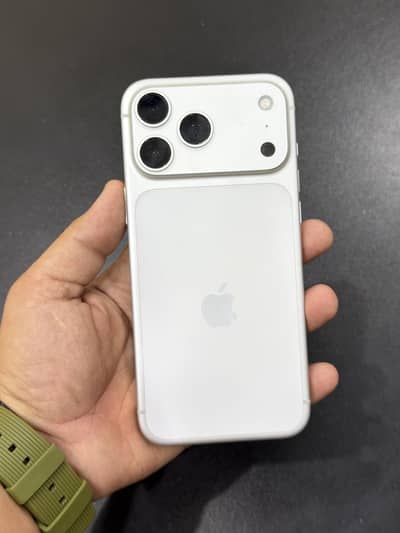 Apple iPhone 17 Pro Max icloud lock