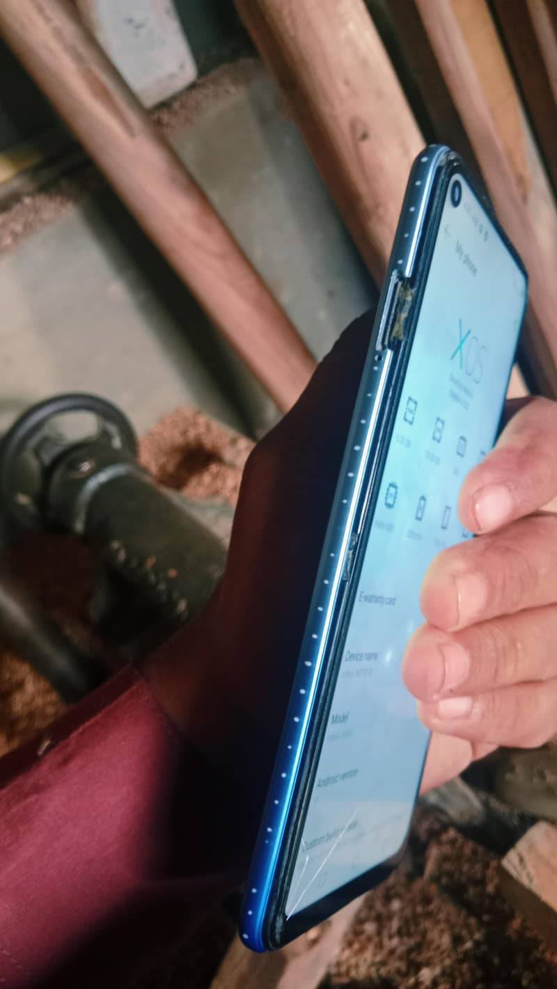 Infinix Note 8i 3