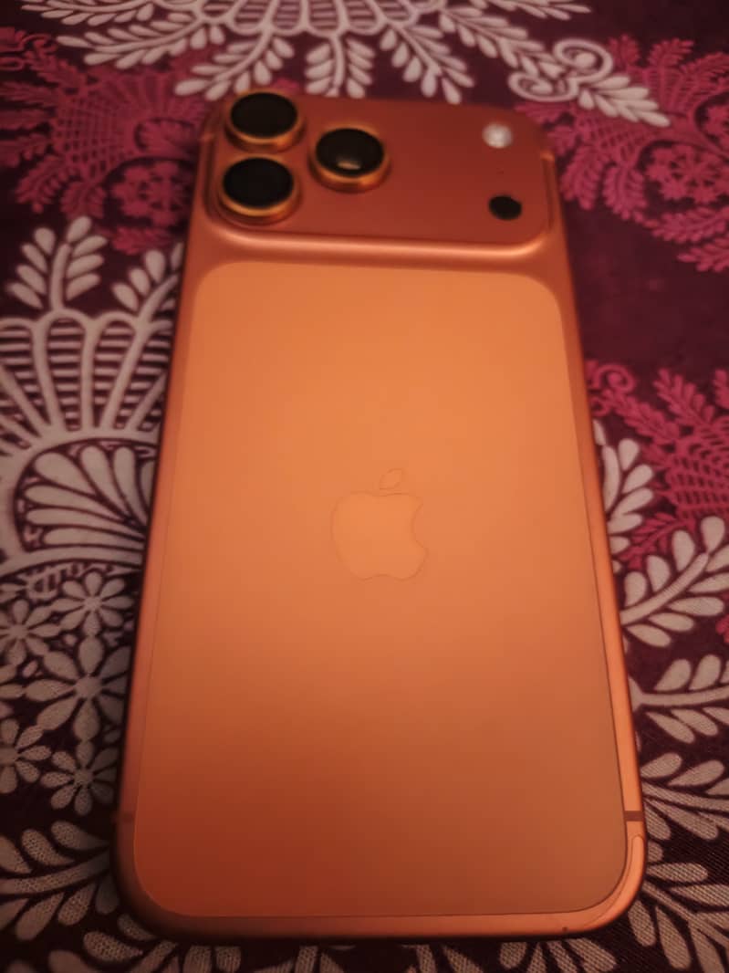 Apple iPhone 17 Pro Max 1