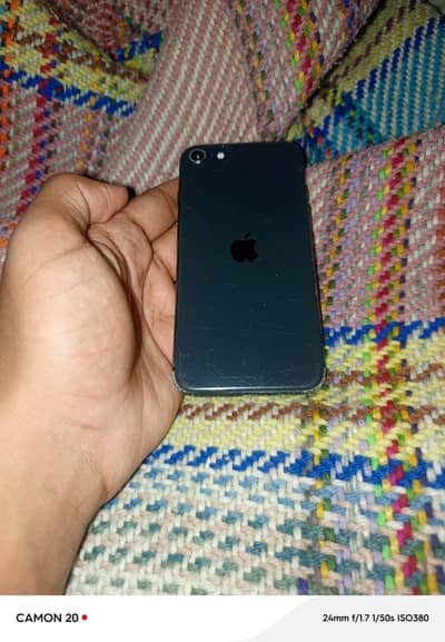 Apple iPhone SE