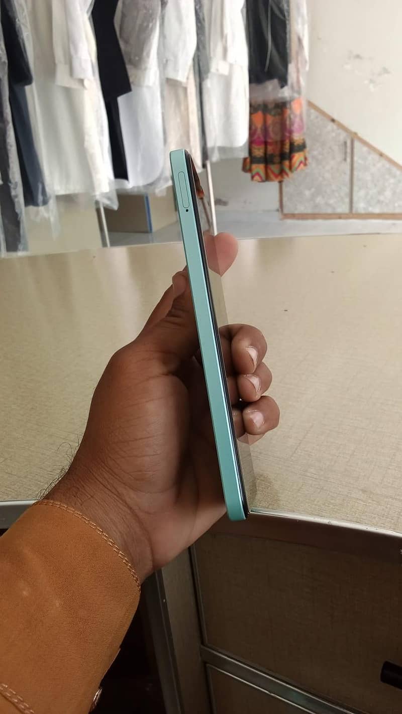 Realme C51 3