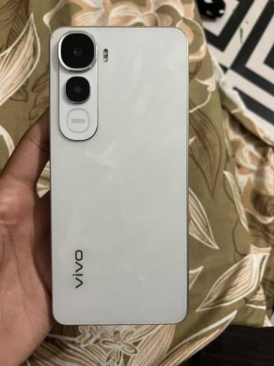 Vivo Y400