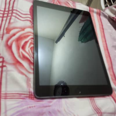 ipad 9 gen 64gb complete box all ok