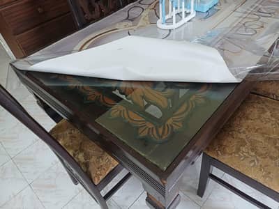 Dining Table six seater good condition