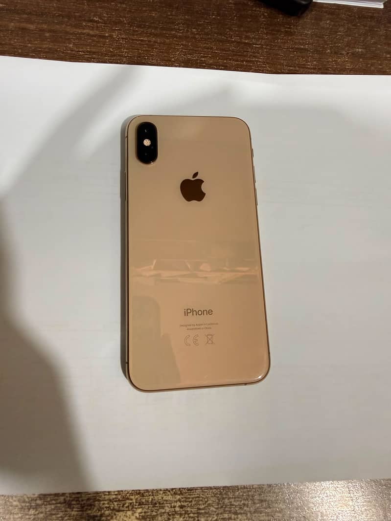 Apple iPhone XS 4