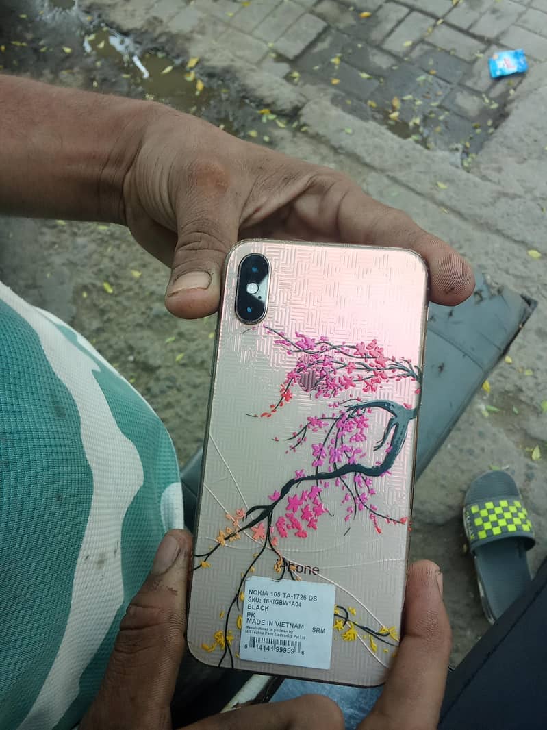 Apple iPhone XS 1