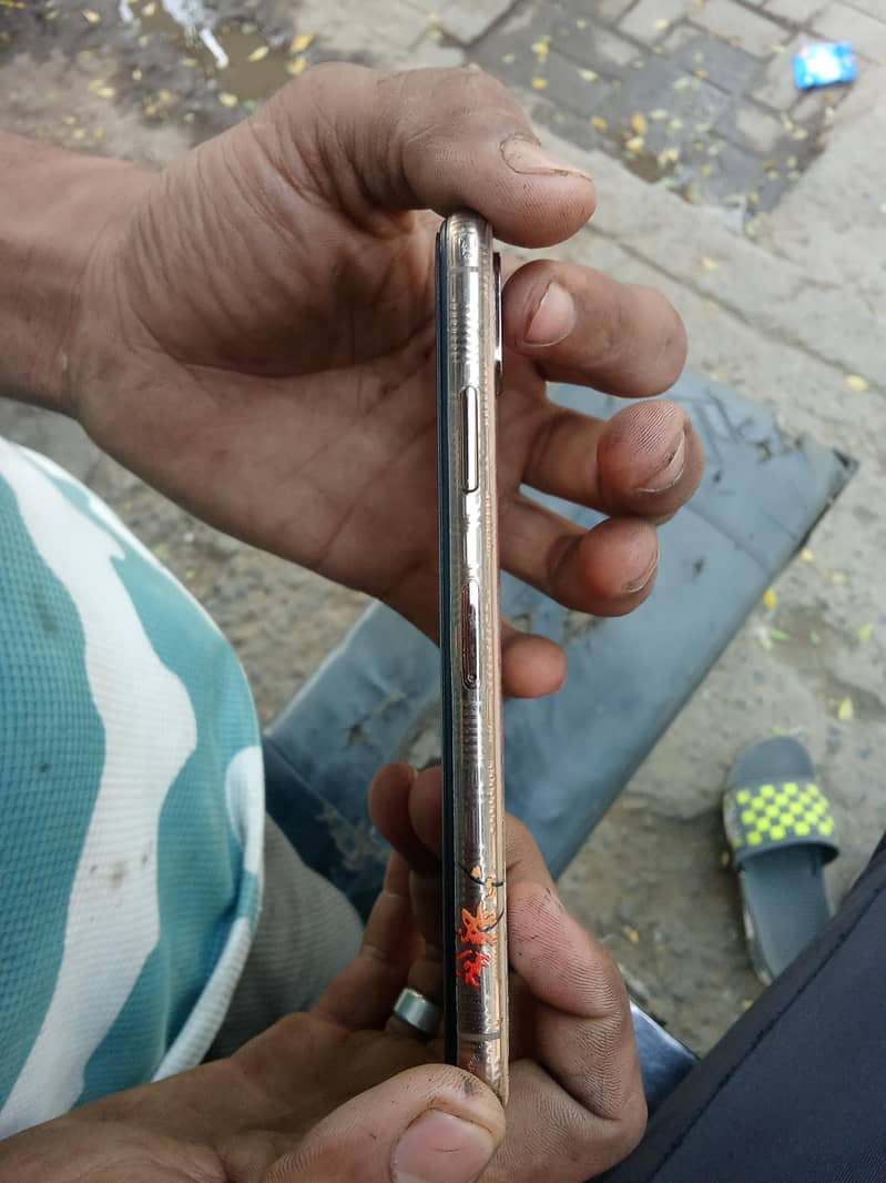 Apple iPhone XS 2