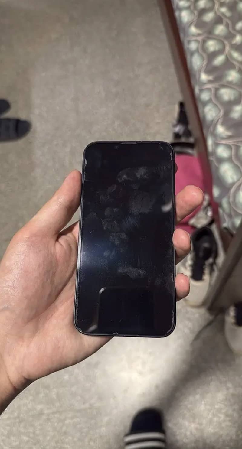 Apple iPhone 14 2