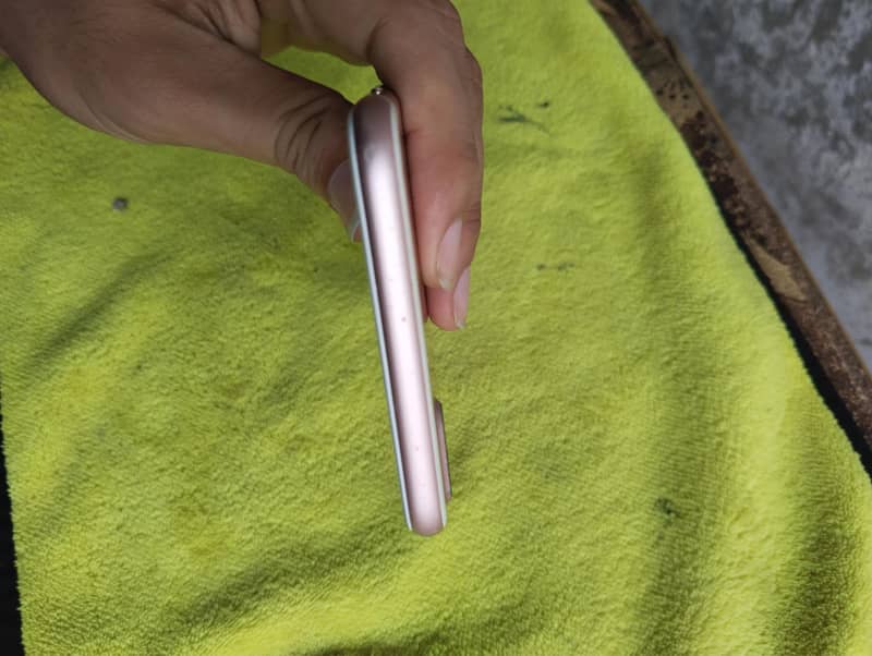 iPhone 7 plus PTA 3