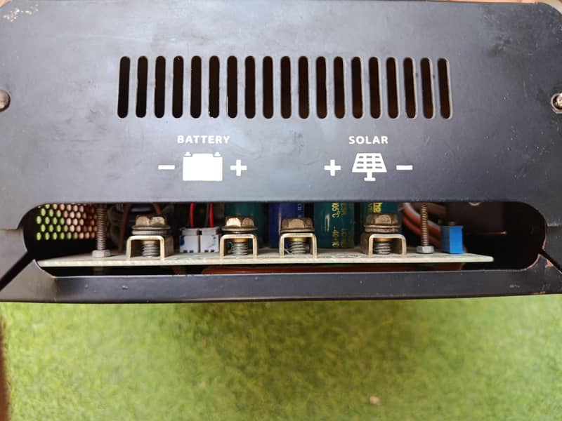 Solar MPPT Charge Controller 5
