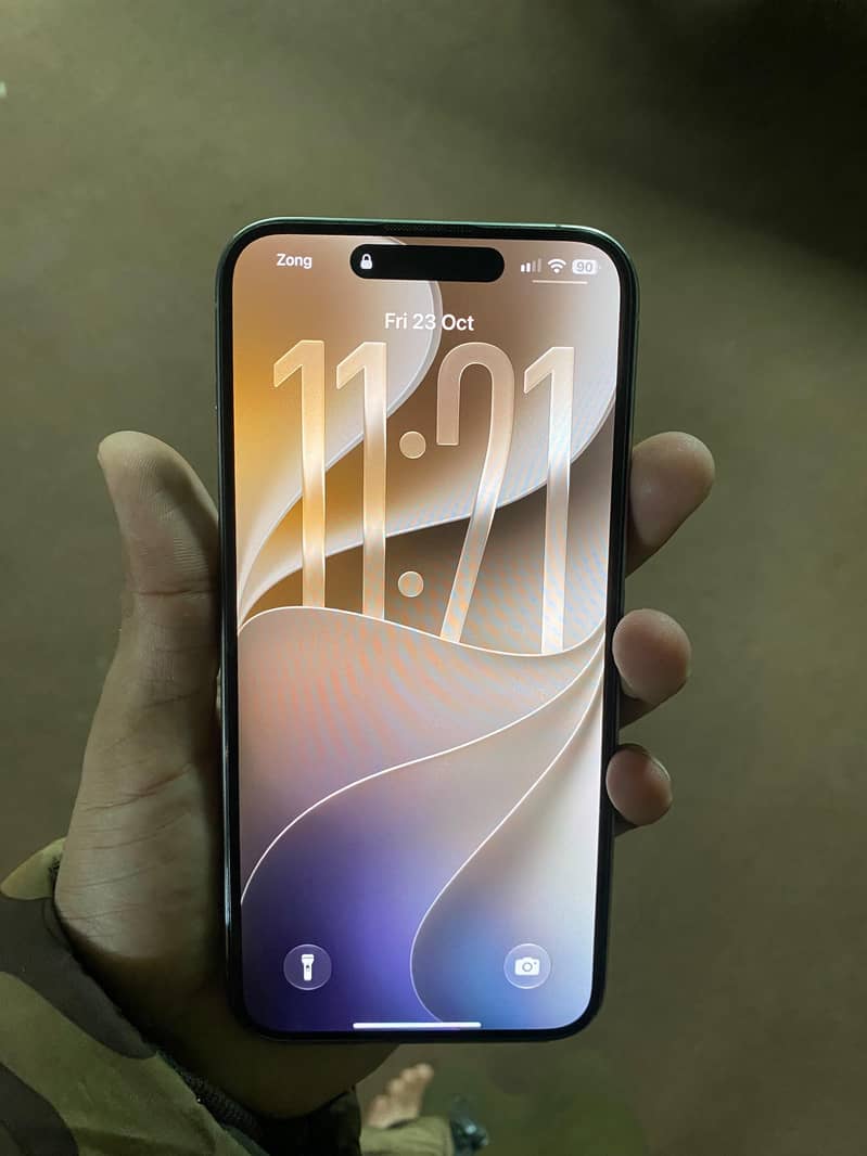 Apple iPhone 15 Pro Max 5
