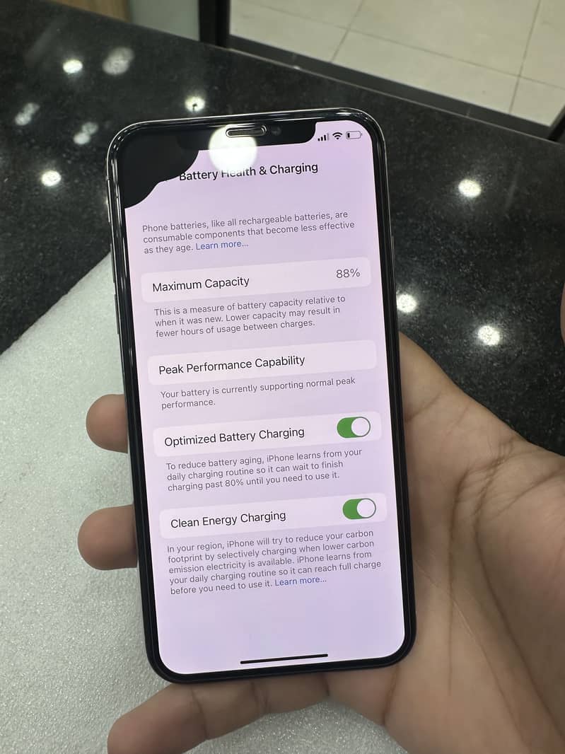 Apple iPhone X 6