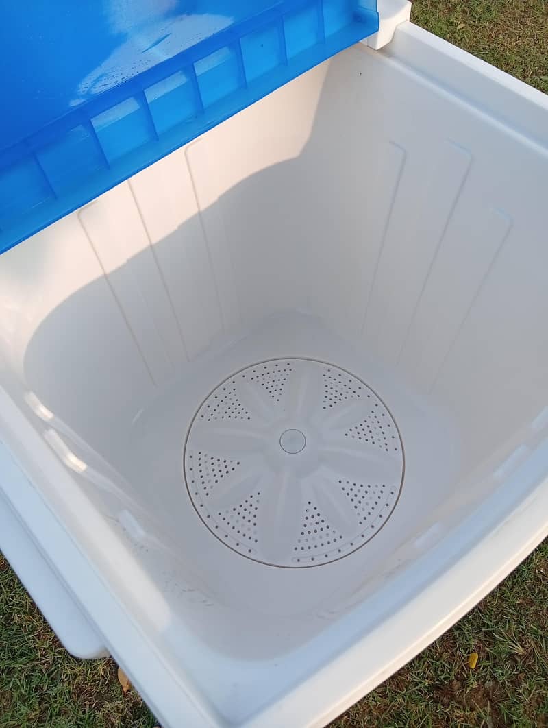 I-ZONE washing machine 3