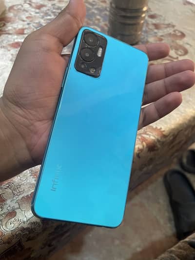 INFINIX HOT 12