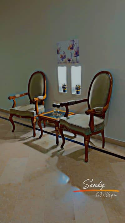 Original Banana wood beige coffee chairs with table