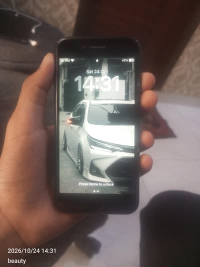 Apple iPhone SE