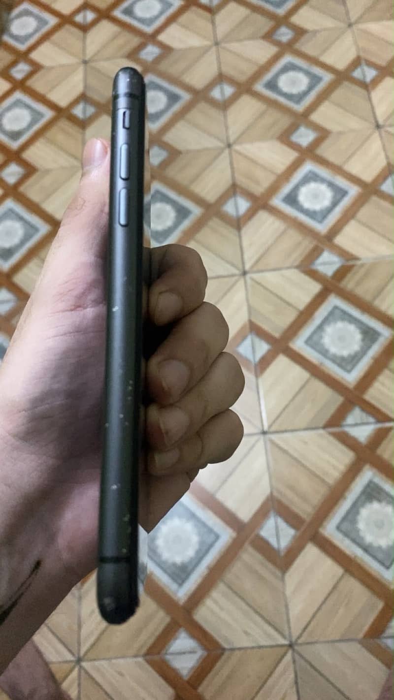 Apple iPhone 11 1