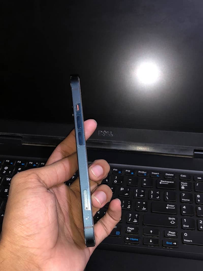 Apple iPhone 13 3