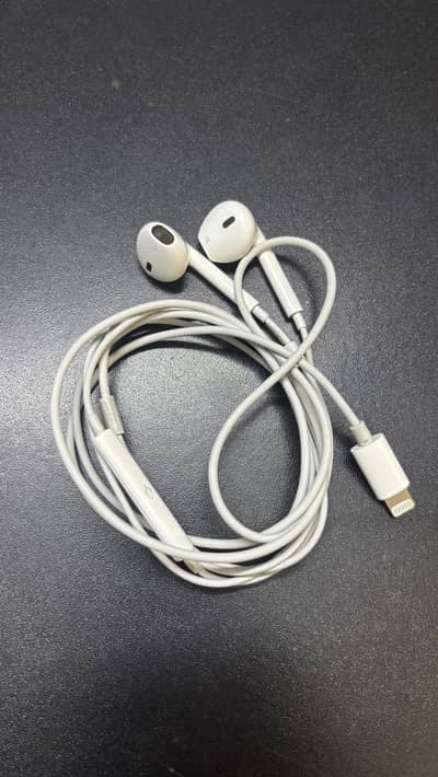Original Apple Lighting Earphones/Earpods/Handfree