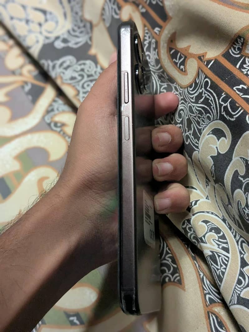 OPPO A6c 4