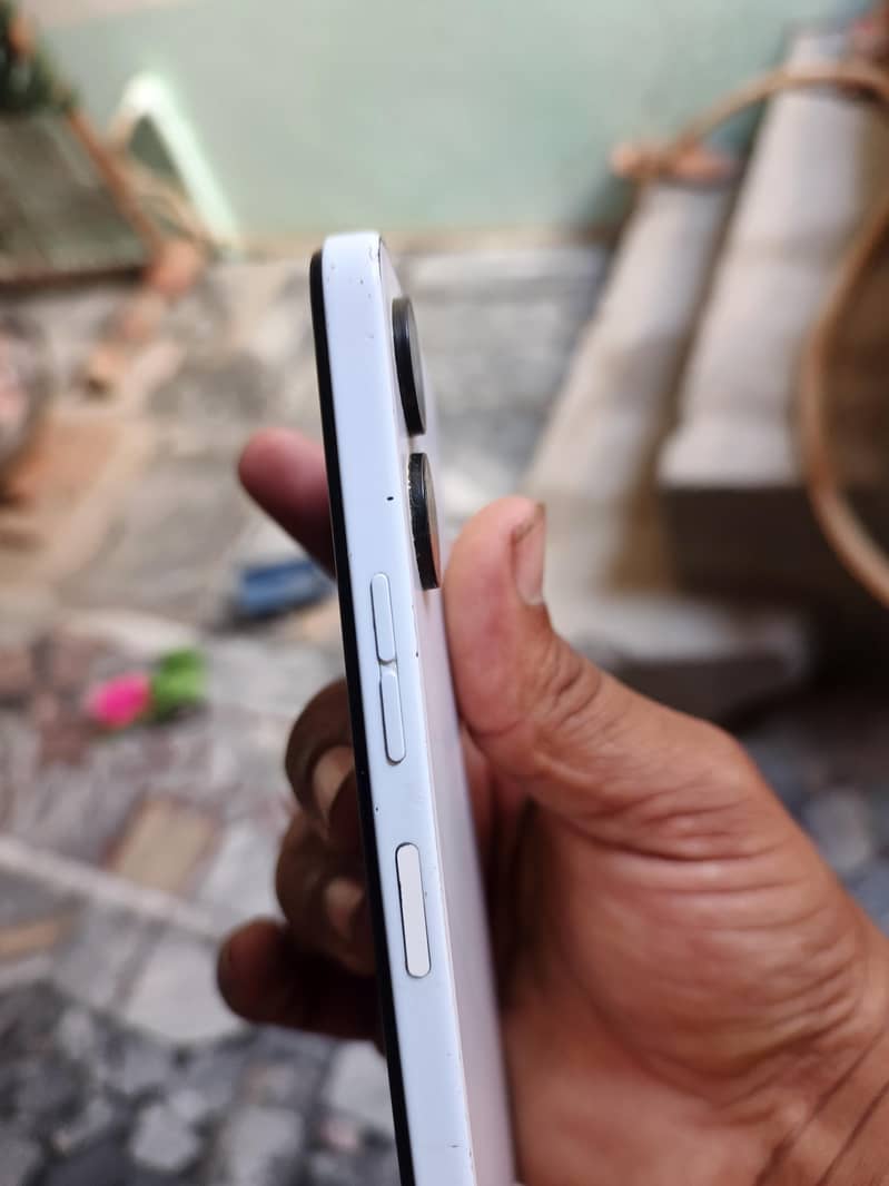 Tecno Camon 19 5
