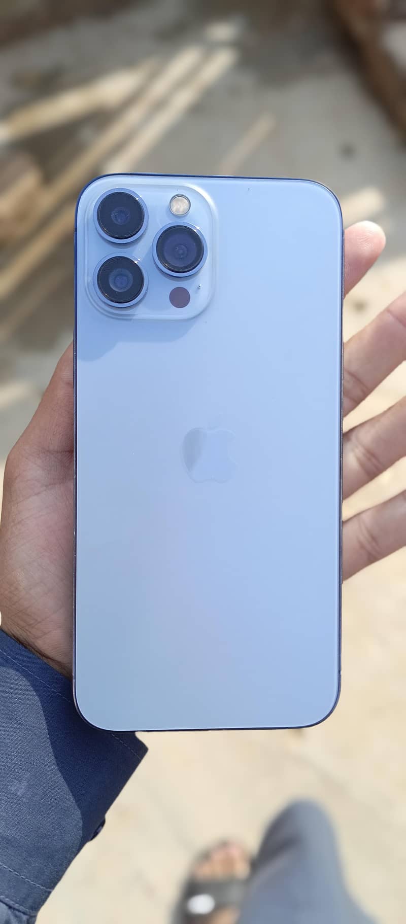 Apple iPhone 13 Pro Max 0