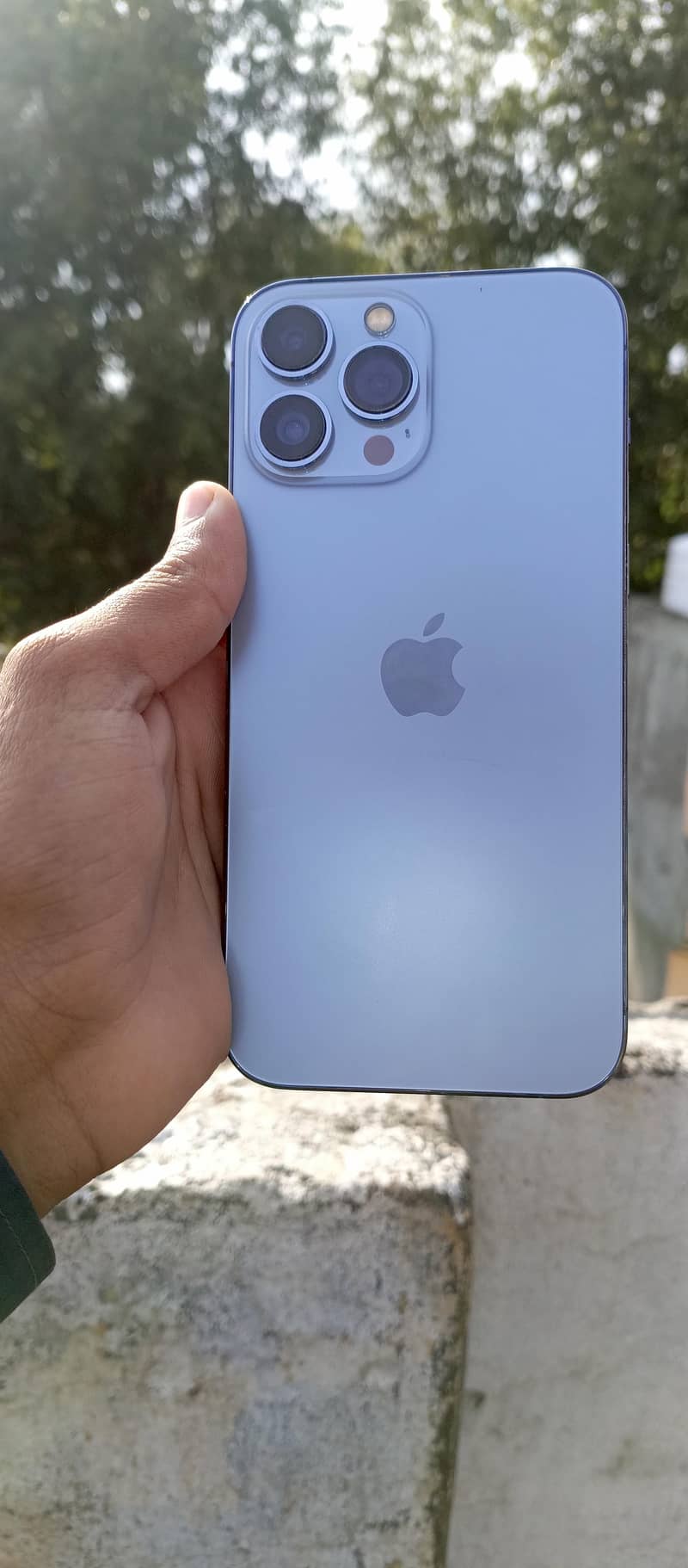Apple iPhone 13 Pro Max 4