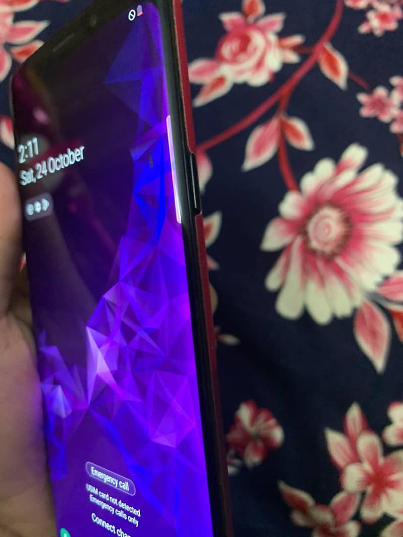 Samsung Mobile S9 Plus 3