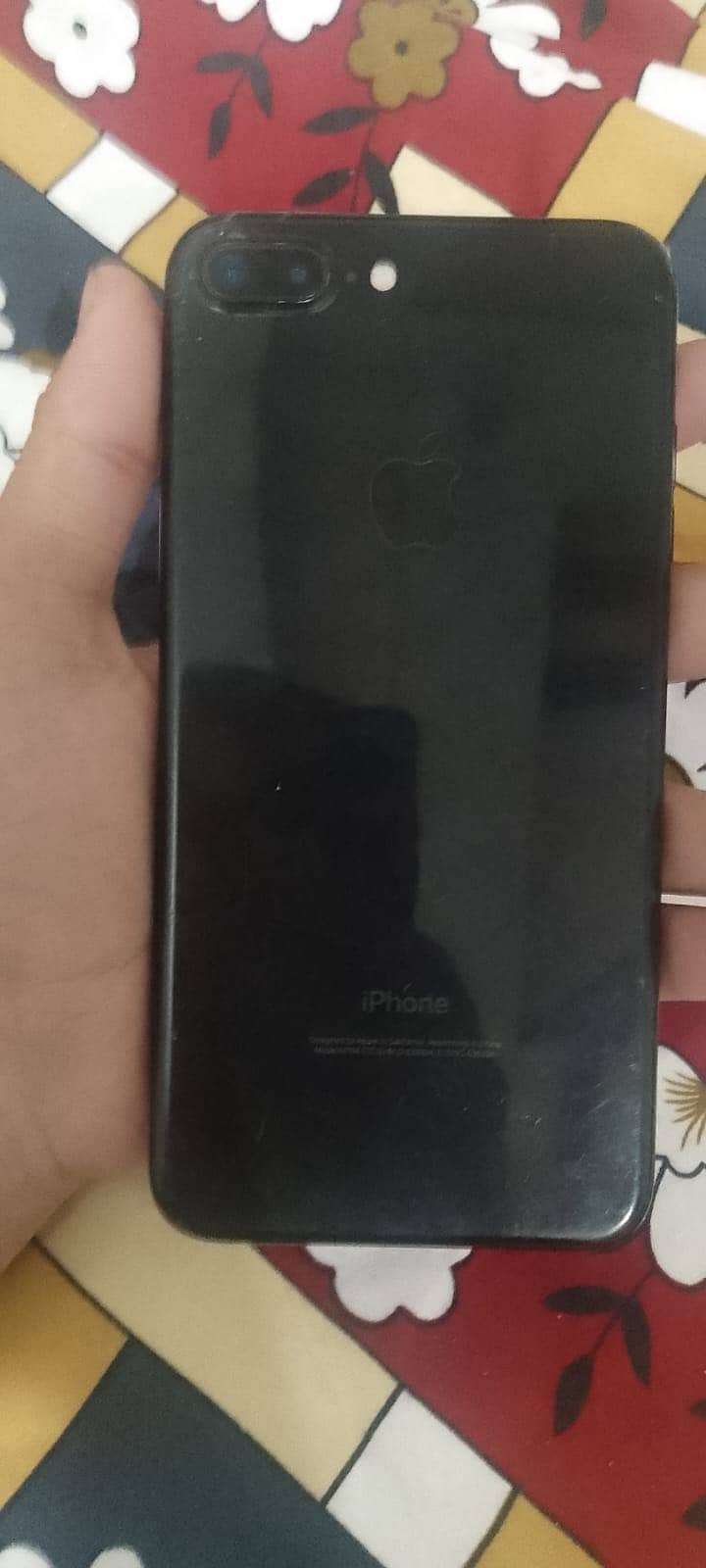 Apple iPhone 7 Plus 3