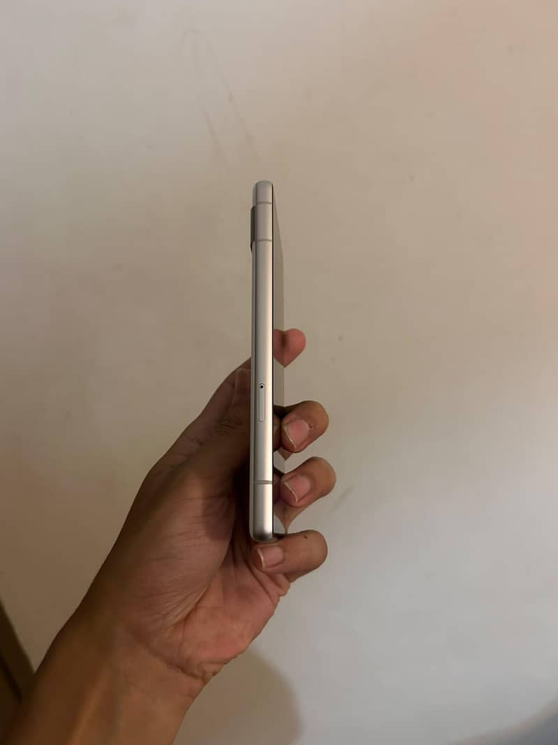 Google Pixel 7a 2