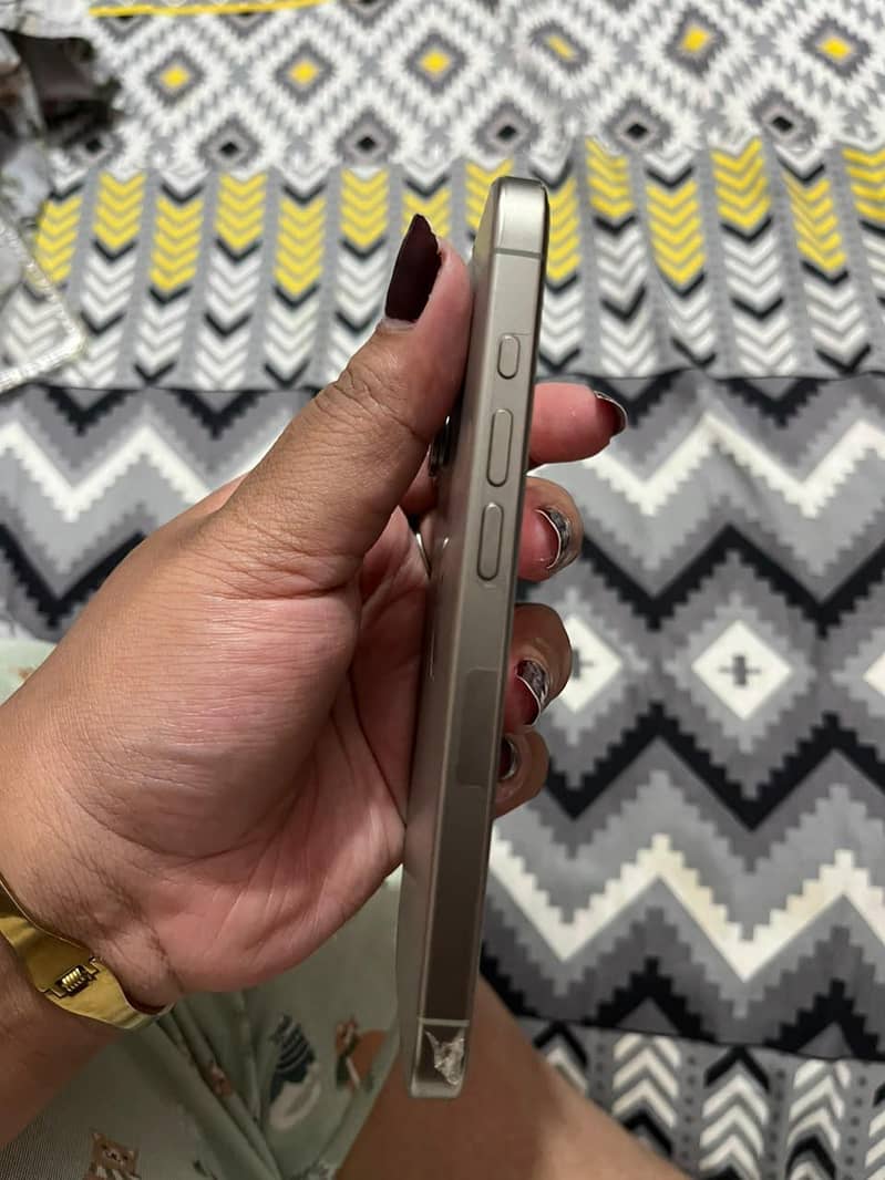 iphone 15 pro jv 4