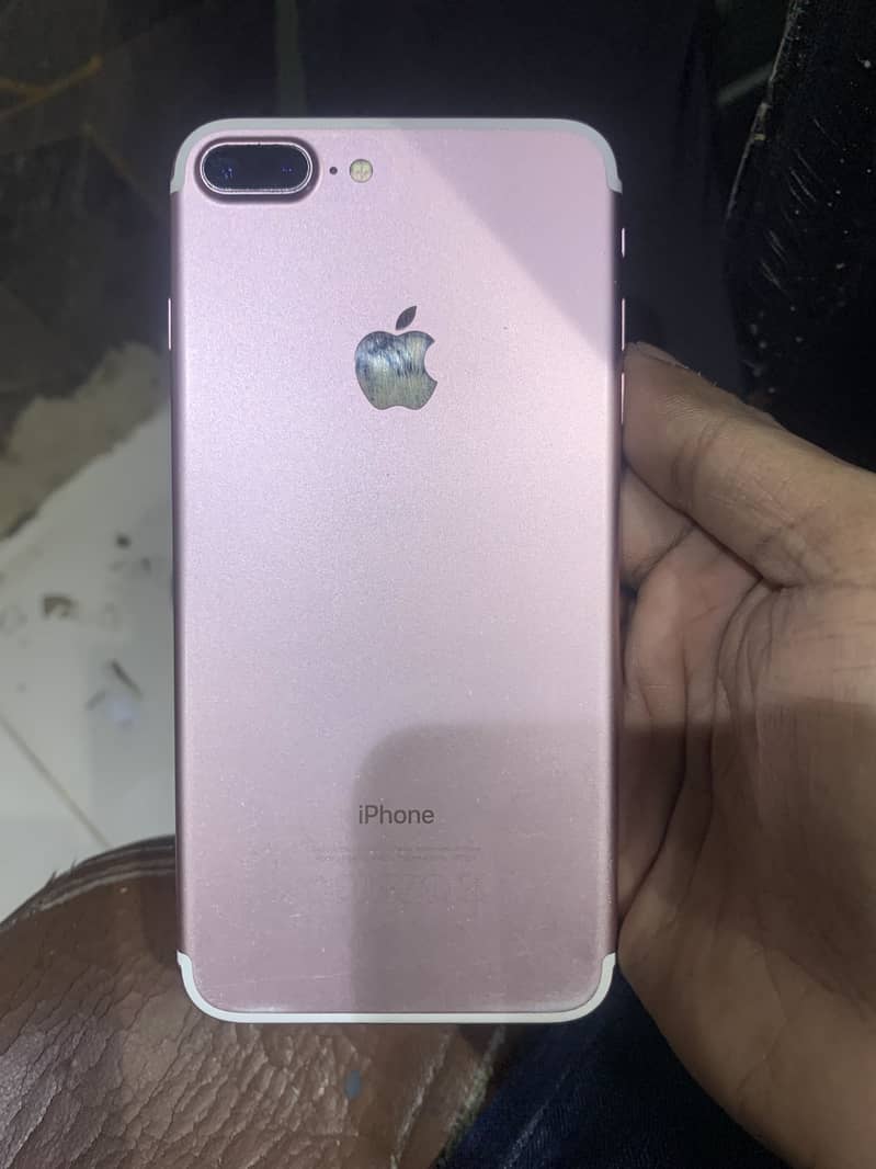 Apple iPhone 7 Plus 1