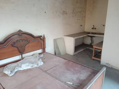 Prime Location 2nd Foor Room Available For Rent
