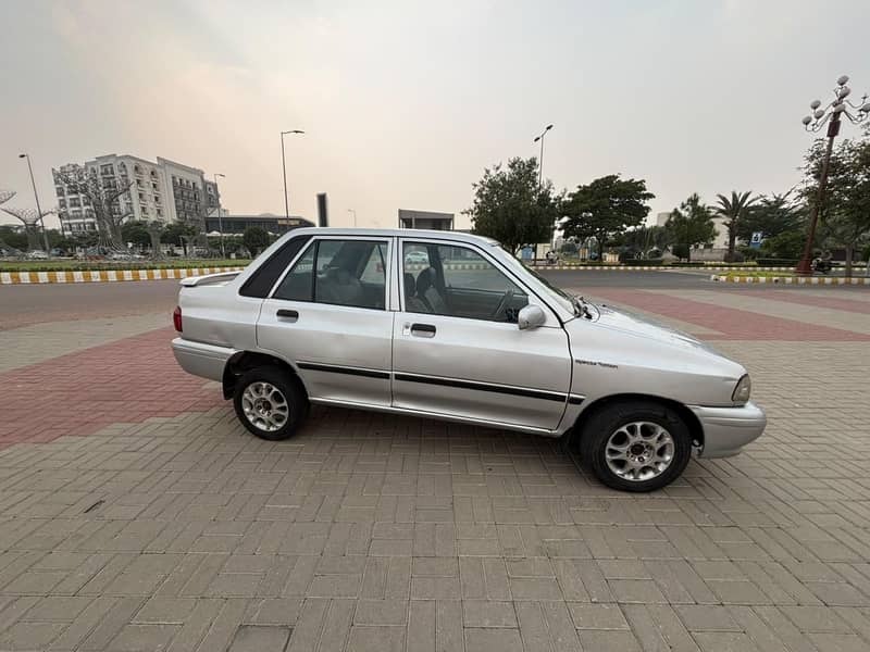 KIA Classic 2002 10