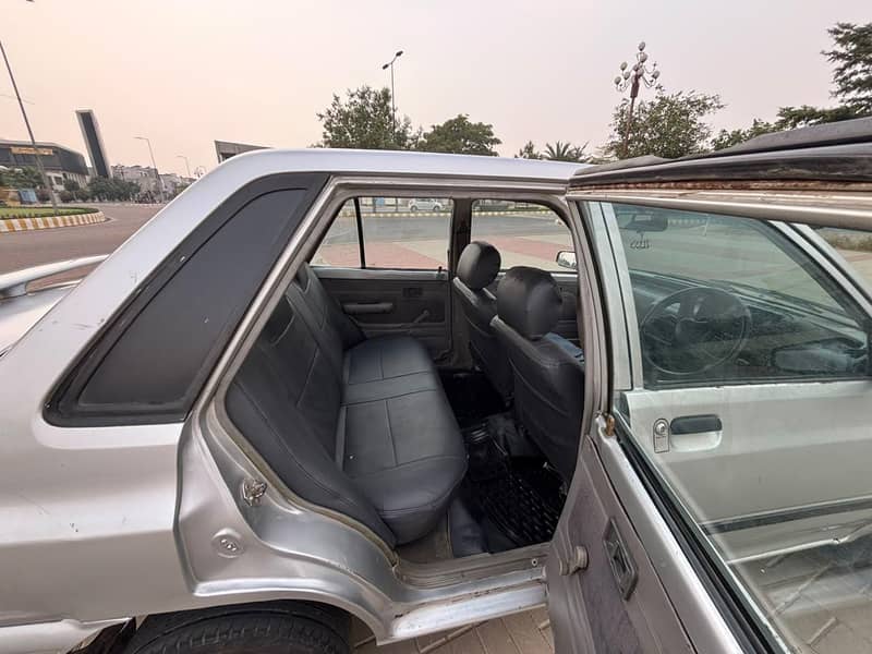 KIA Classic 2002 12