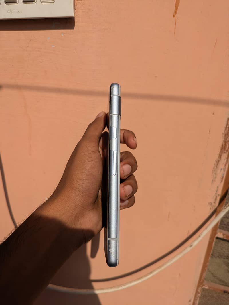 Google Pixel 7a 2