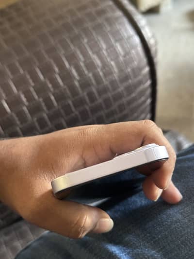 Apple iPhone 14