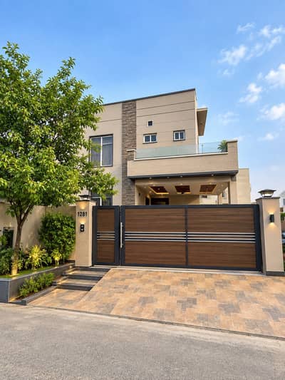 1.3 Kanal Upper Portion For Rent DHA Phase 7
